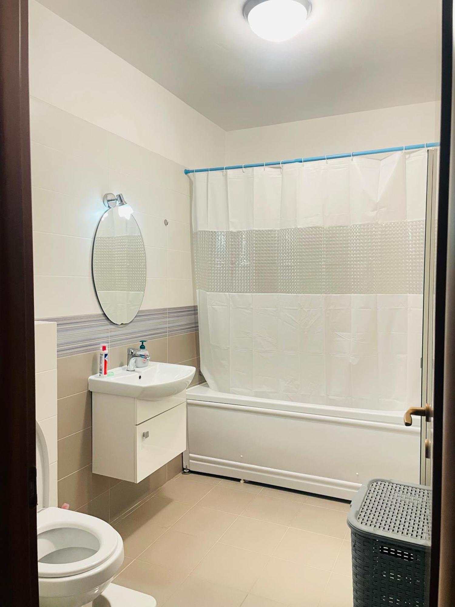 Cozy Apartment With Free Parking Κλουζ-Ναπόκα Εξωτερικό φωτογραφία