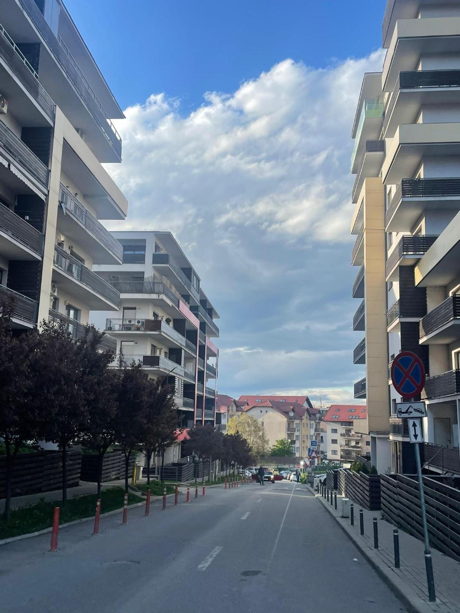 Cozy Apartment With Free Parking Κλουζ-Ναπόκα Εξωτερικό φωτογραφία